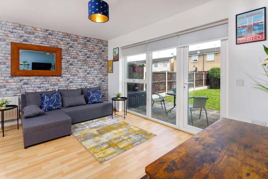 Sunshine Terrace By Happy Sunshine Stay Manchester Exterior foto